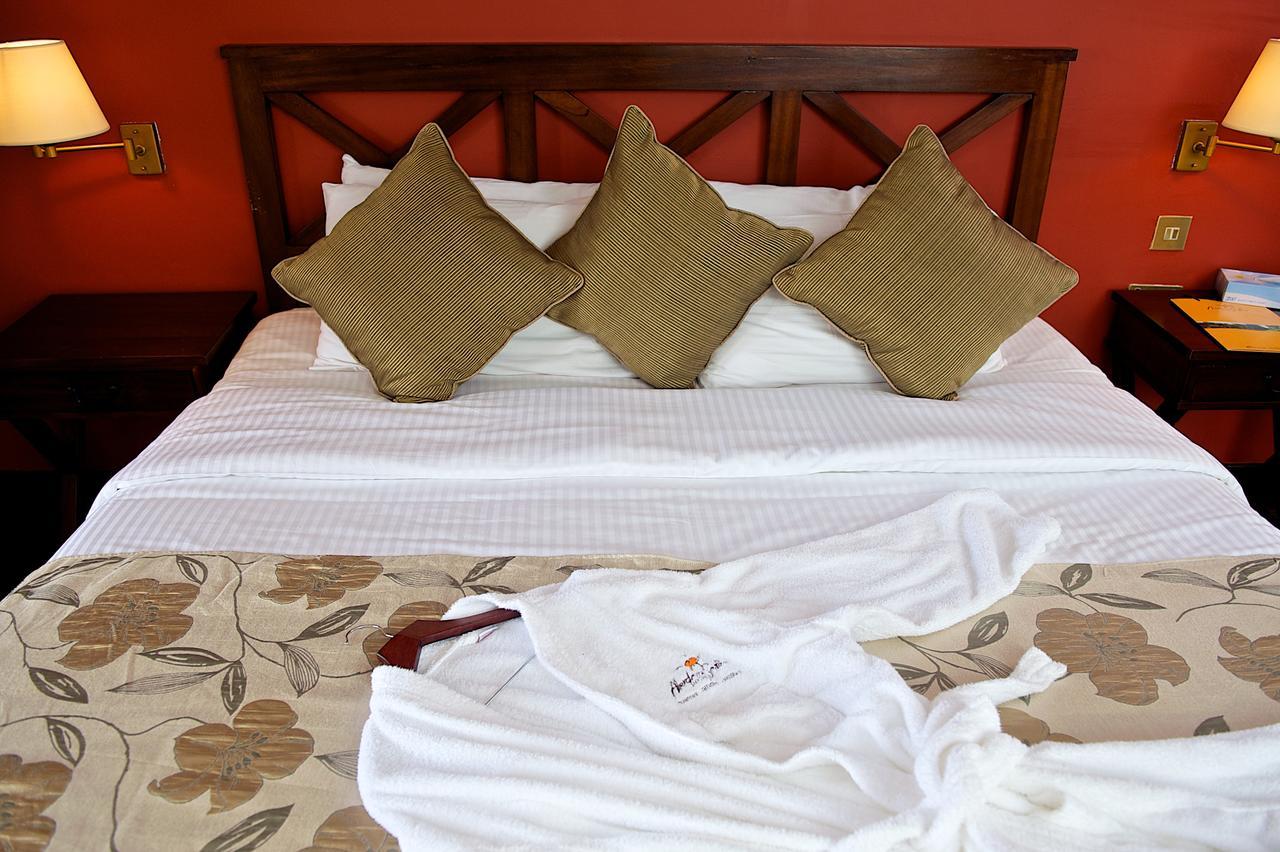 Treetops Mweiga Exterior foto